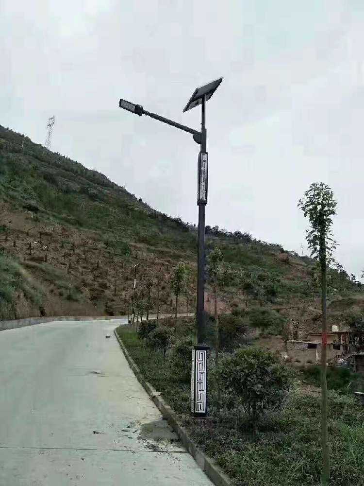 巴彦县仿古太阳能路灯